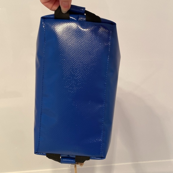 Timberland Toiletry Bag Dop Kit (waterproof?) Water resistant Unisex Camp Womens - Picture 7 of 8